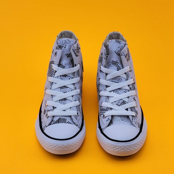 Converse  Chuck Taylor All Star  High  Unisex  363075F Size 13 Youth - Picture 2 of 10